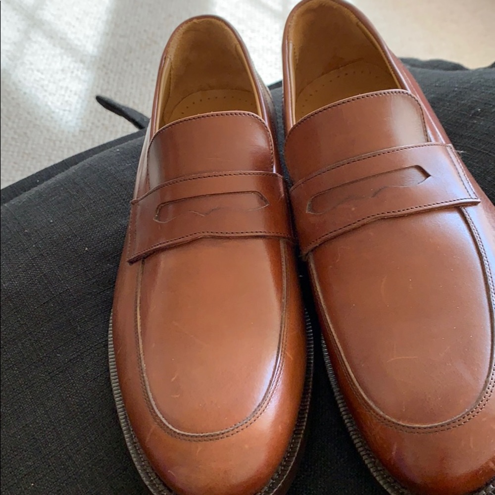 Men’s loafer type shoes